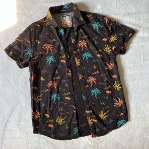 Short sleeve button up